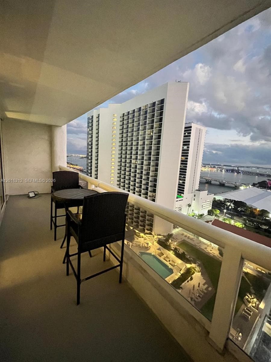 1717 N Bayshore Dr # 2453, Miami FL 33132 — 2