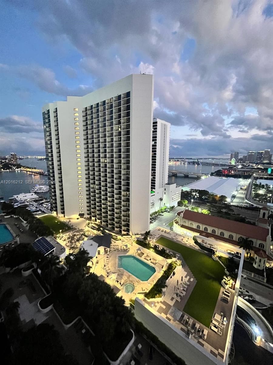 1717 N Bayshore Dr # 2453, Miami FL 33132 — 5