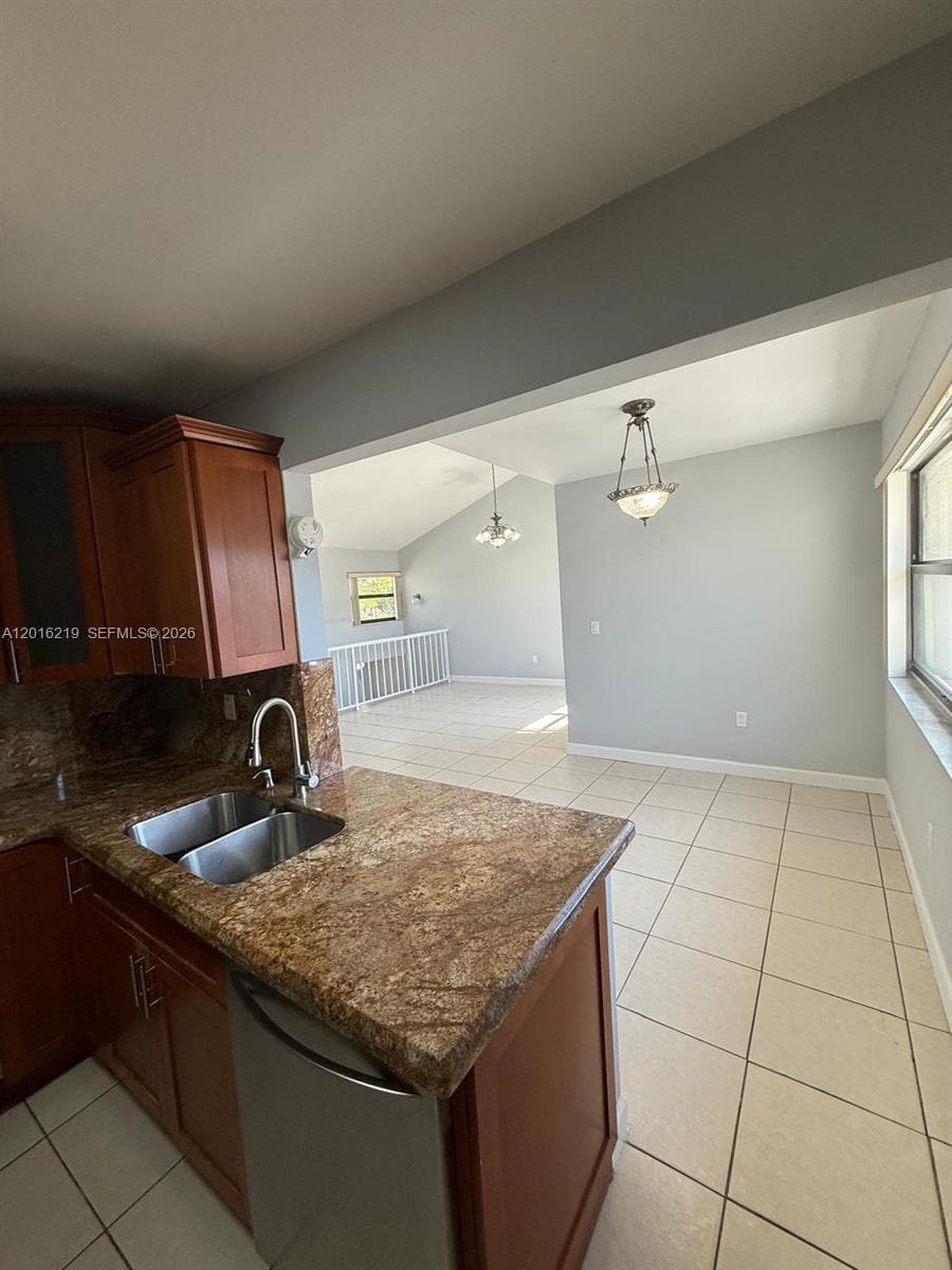 Indian Lk Village Phase 1, Miami, FL — 27