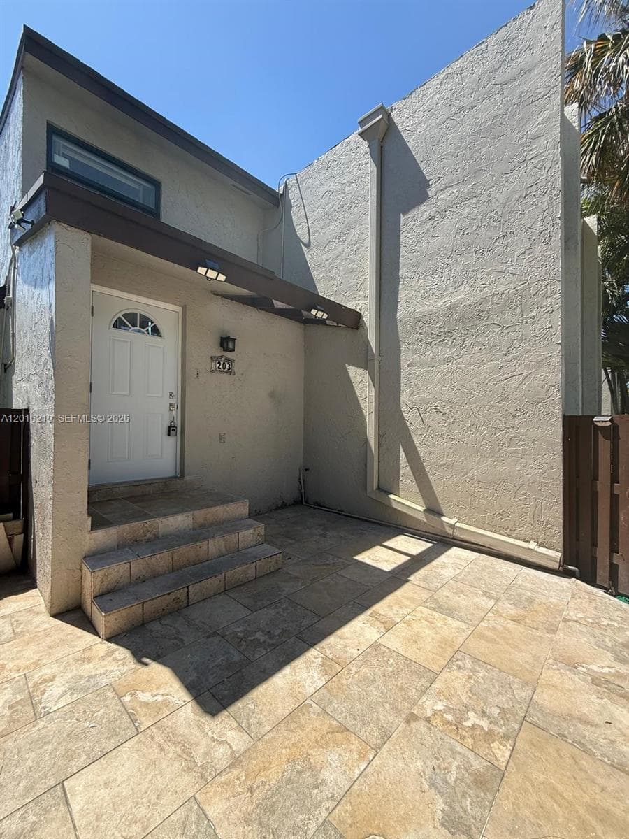 Indian Lk Village Phase 1, Miami, FL — 1
