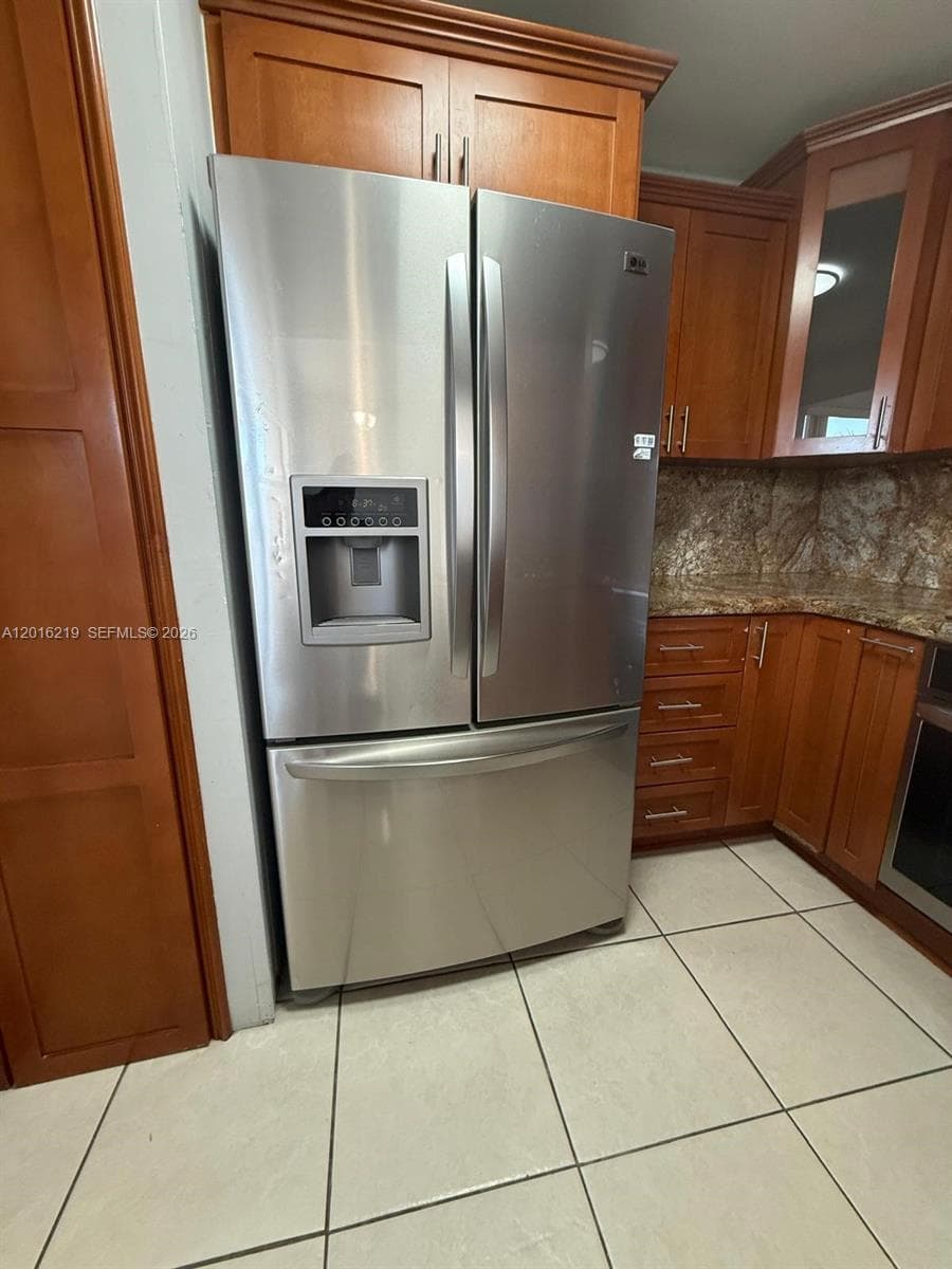 Indian Lk Village Phase 1, Miami, FL — 24