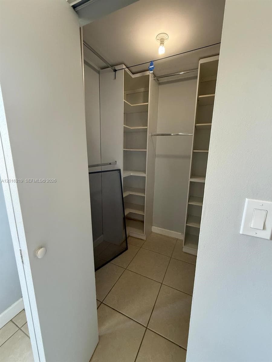 Indian Lk Village Phase 1, Miami, FL — 45