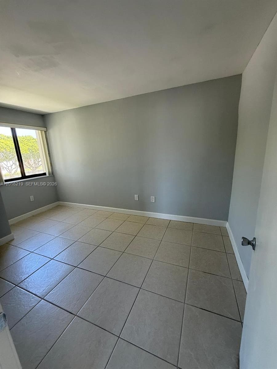 Indian Lk Village Phase 1, Miami, FL — 54