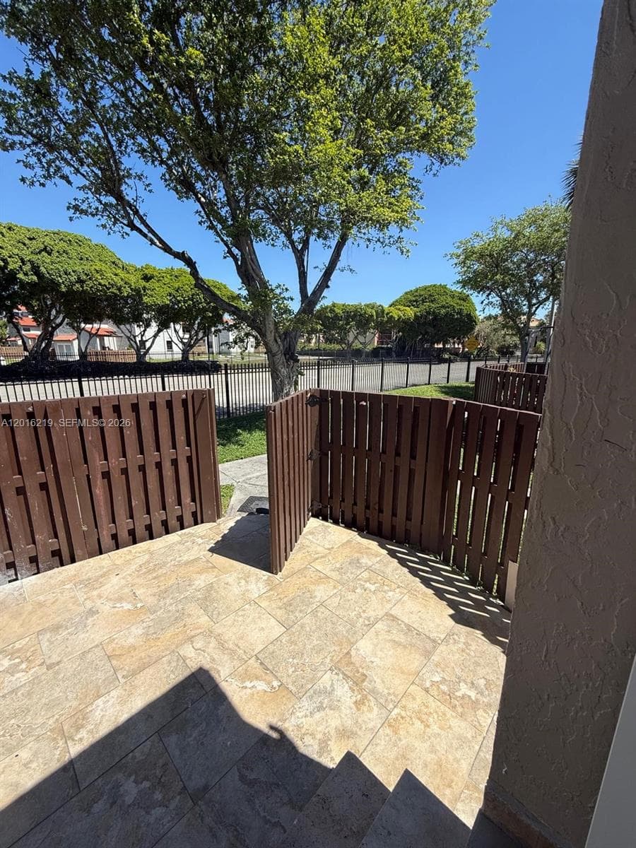 Indian Lk Village Phase 1, Miami, FL — 4