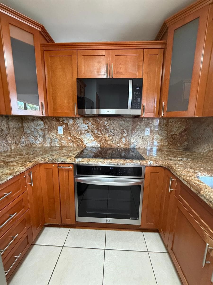 Indian Lk Village Phase 1, Miami, FL — 25