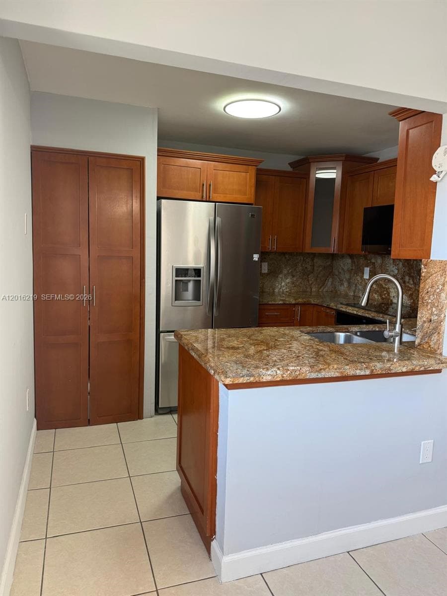 Indian Lk Village Phase 1, Miami, FL — 21