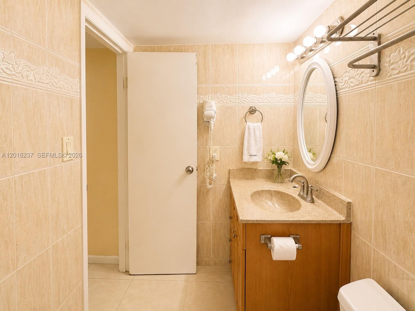 19201 Collins Ave # 707, Sunny Isles Beach FL 33160 — 13