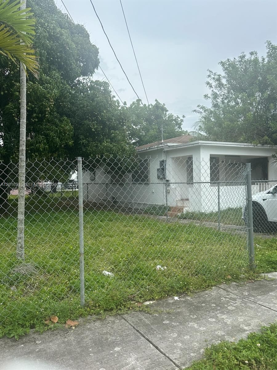 1891 NW 62nd Ter, Miami FL 33147 — 1