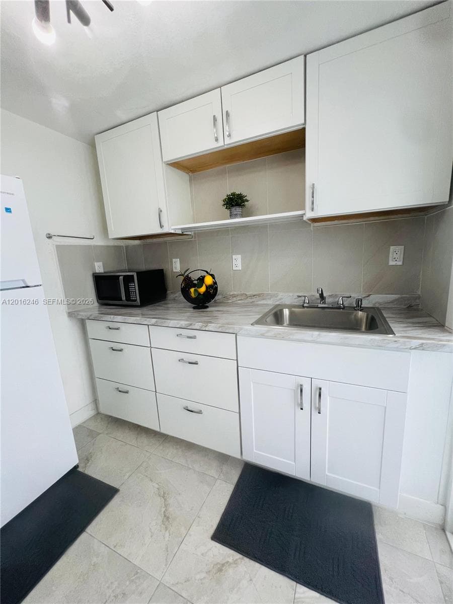 2500 SW 131st Ct, Miami FL 33175 — 19