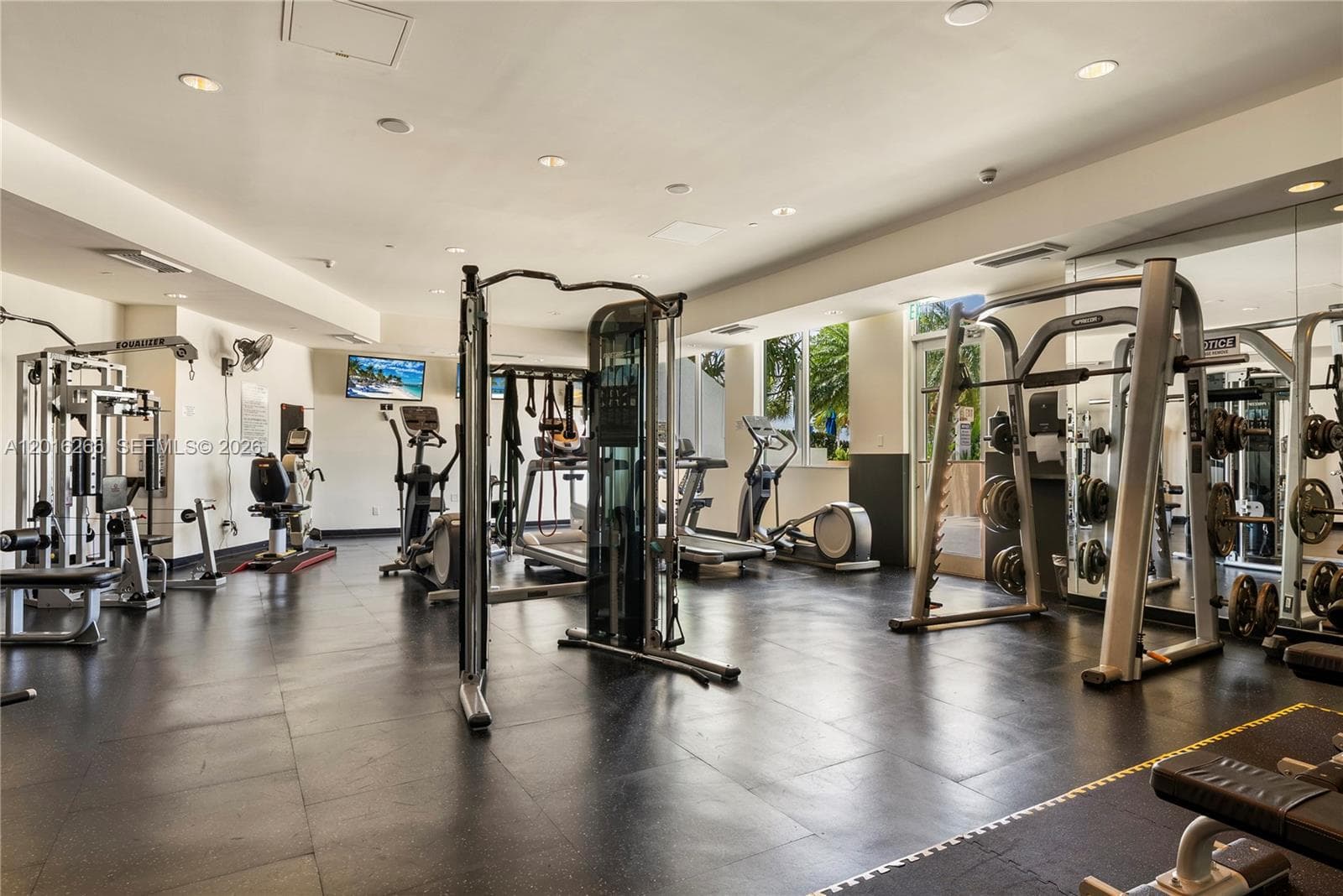 2475 Brickell Ave # 2206, Miami FL 33129 — 36