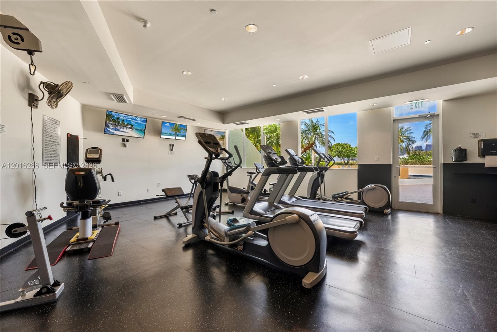 2475 Brickell Ave # 2206, Miami FL 33129 — 37