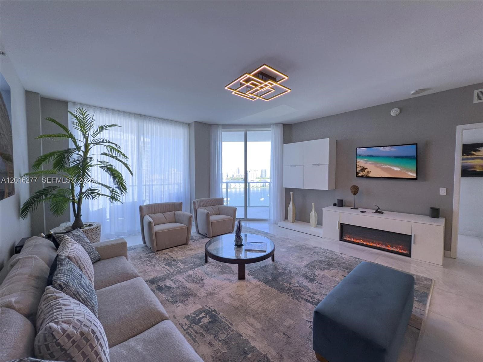17111 Biscayne Blvd # 1705, North Miami Beach FL 33160 — 16