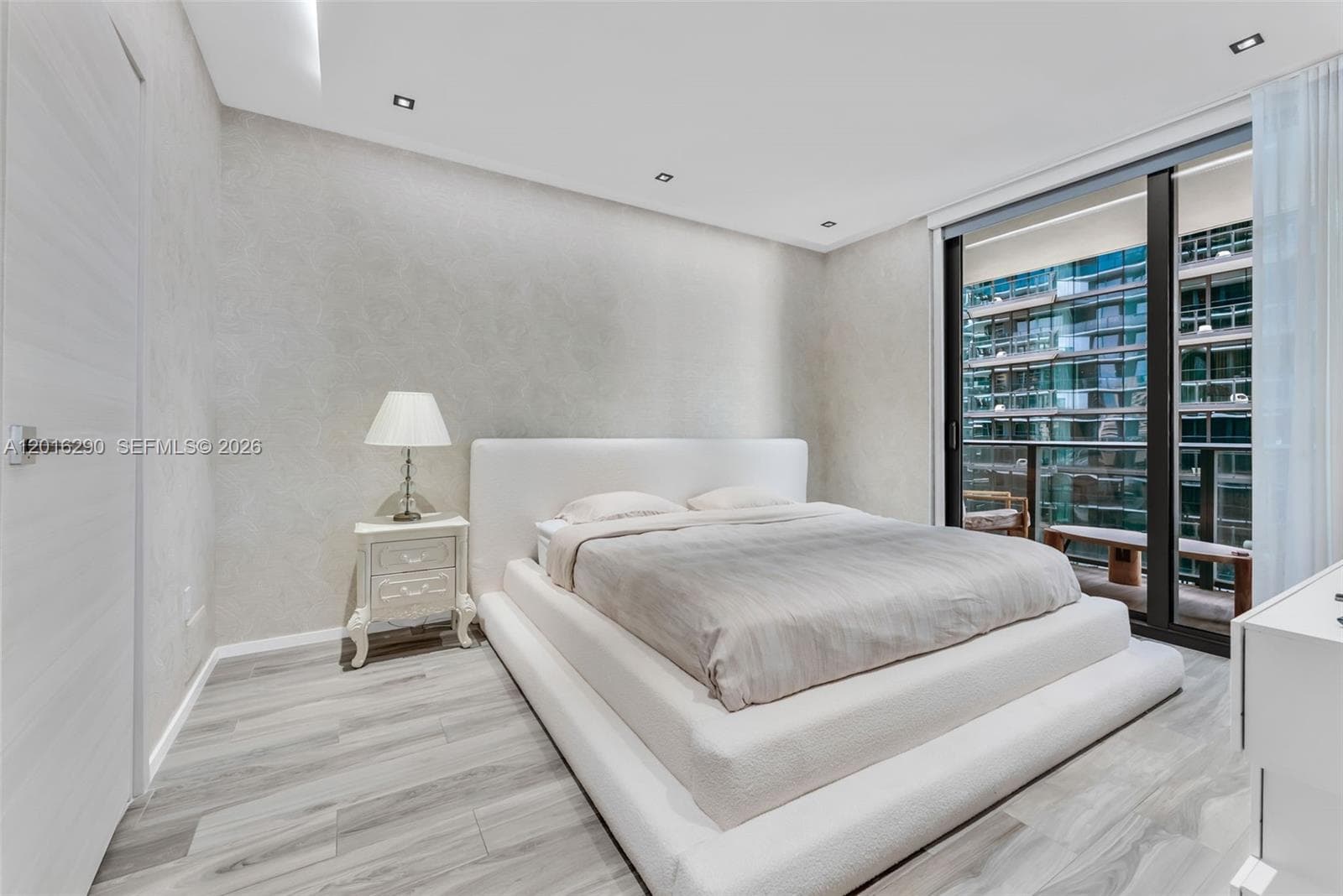 801 S Miami Ave # 1805, Miami FL 33130 — 15