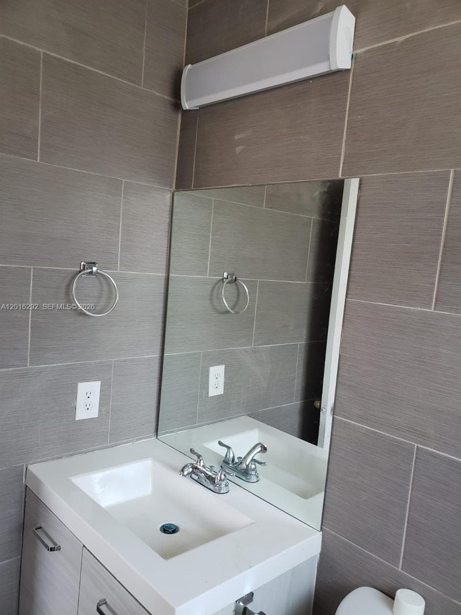 Segovia Gardens Condo, Miami, FL — 4