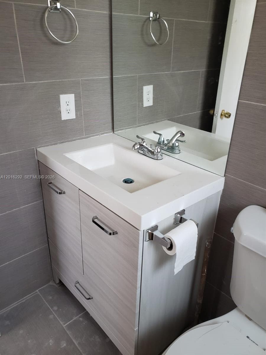 Segovia Gardens Condo, Miami, FL — 8