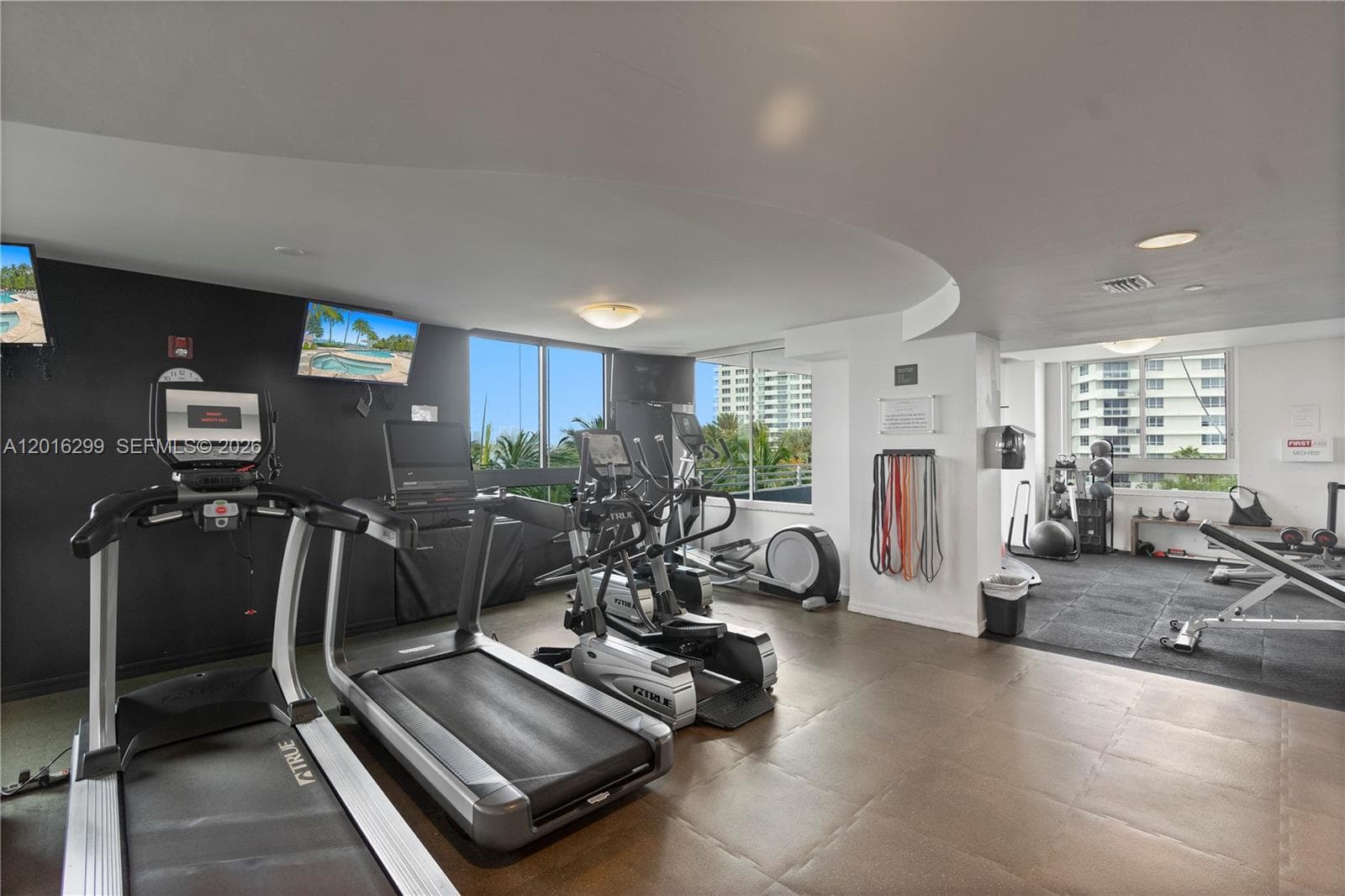 1330 West Ave, Miami Beach FL 33139 — 42