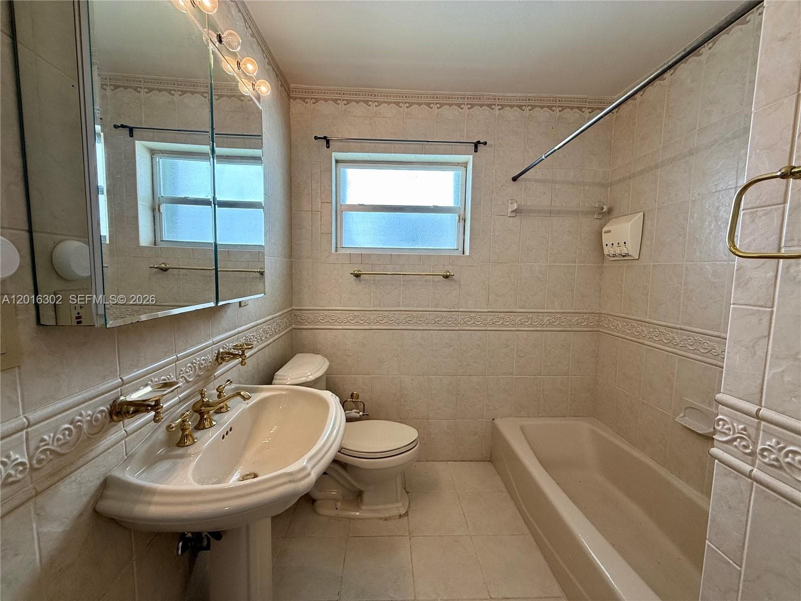 110 Antilla Ave, Coral Gables FL 33134 — 9