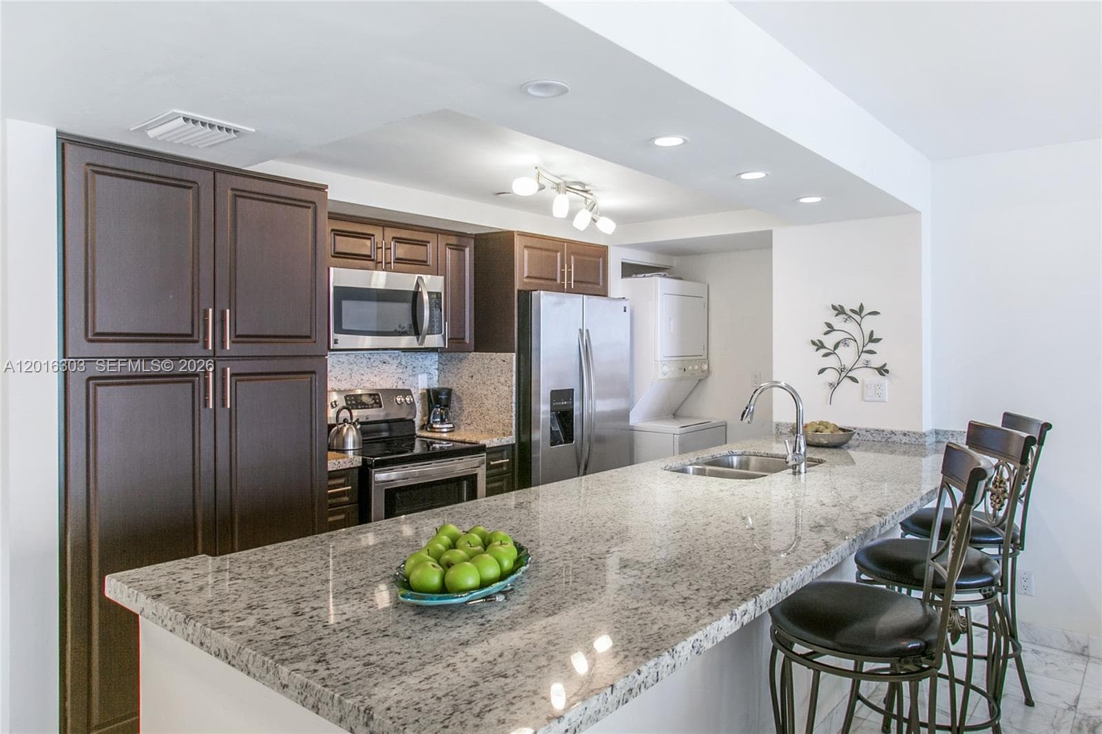 1717 N Bayshore Dr # 3751, Miami FL 33132 — 3