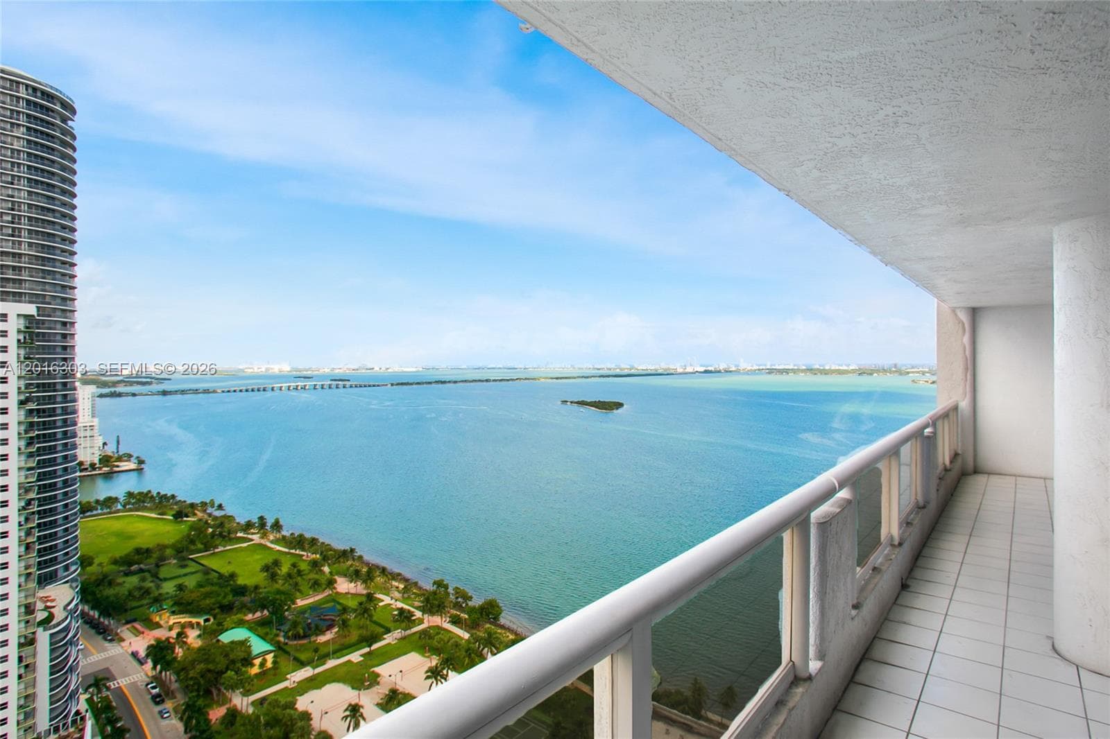 1717 N Bayshore Dr # 3751, Miami FL 33132 — 1