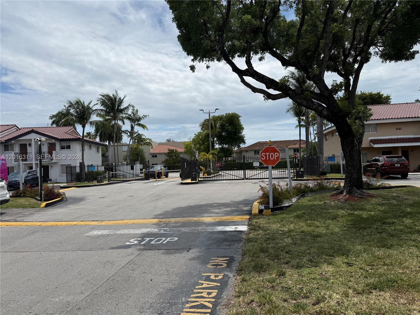 680 NW 82nd Pl # 264, Miami FL 33126 — 14