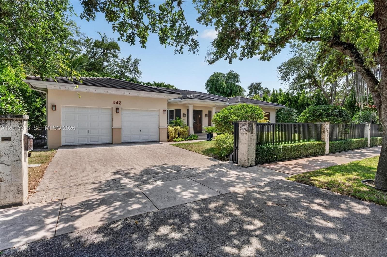 442 Amalfi Ave, Coral Gables FL 33146 — 6