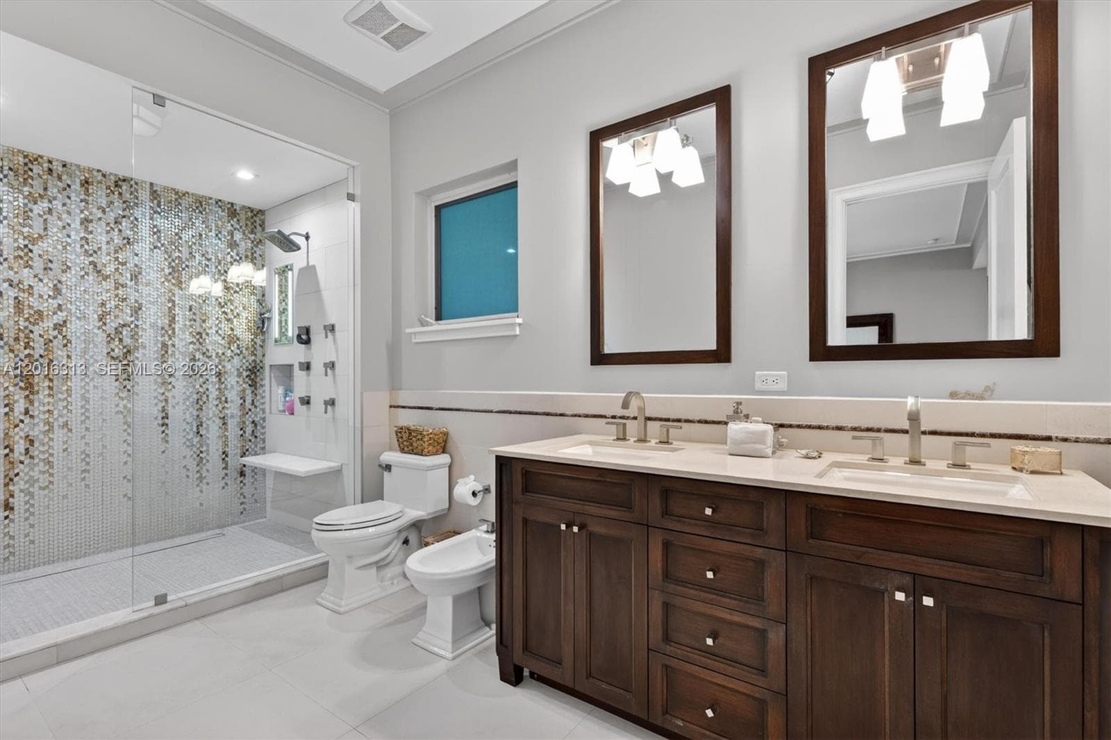 442 Amalfi Ave, Coral Gables FL 33146 — 47