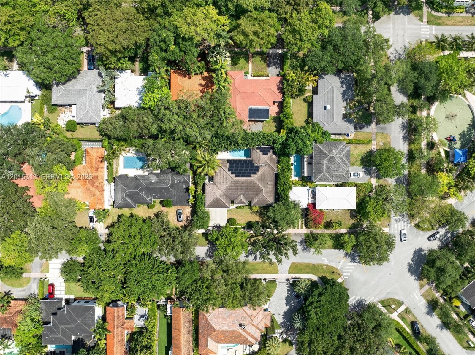 442 Amalfi Ave, Coral Gables FL 33146 — 67