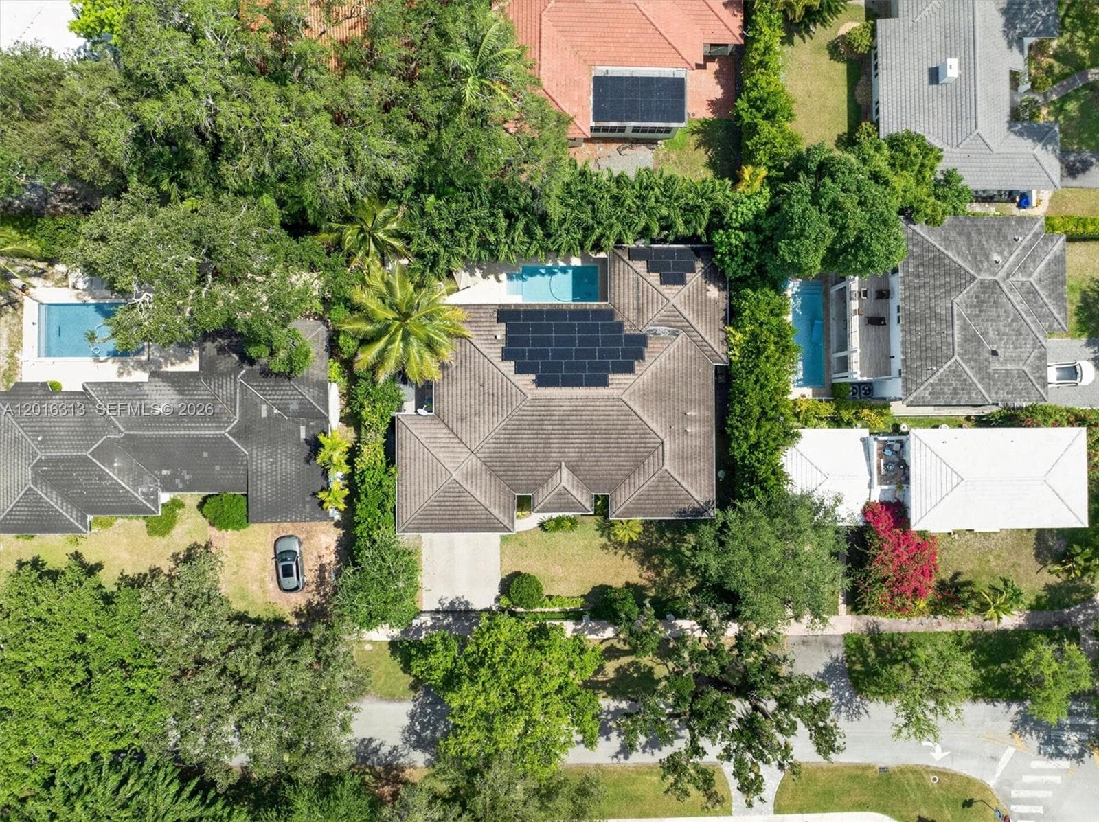 442 Amalfi Ave, Coral Gables FL 33146 — 66