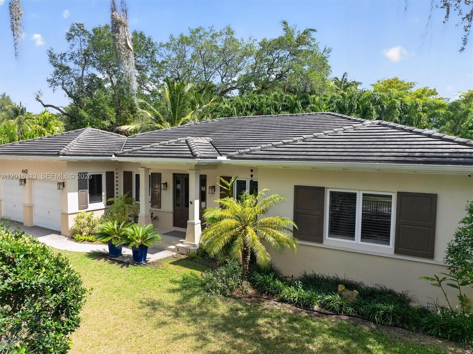 442 Amalfi Ave, Coral Gables FL 33146 — 1