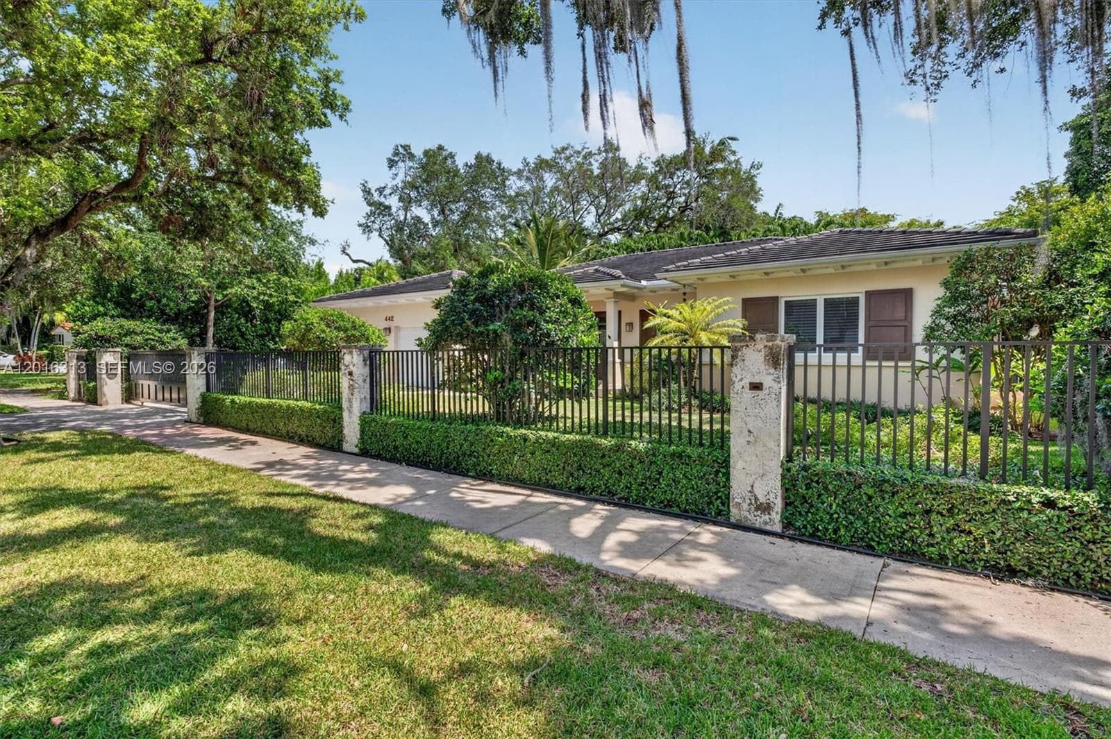 442 Amalfi Ave, Coral Gables FL 33146 — 65
