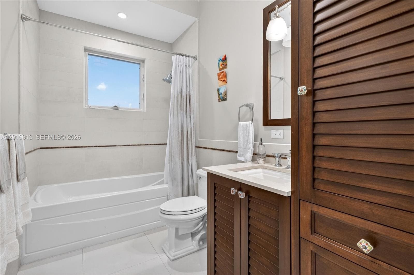 442 Amalfi Ave, Coral Gables FL 33146 — 55