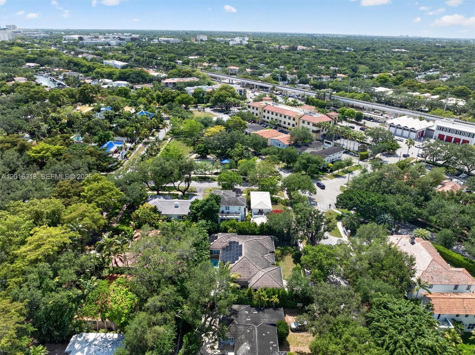 442 Amalfi Ave, Coral Gables FL 33146 — 74