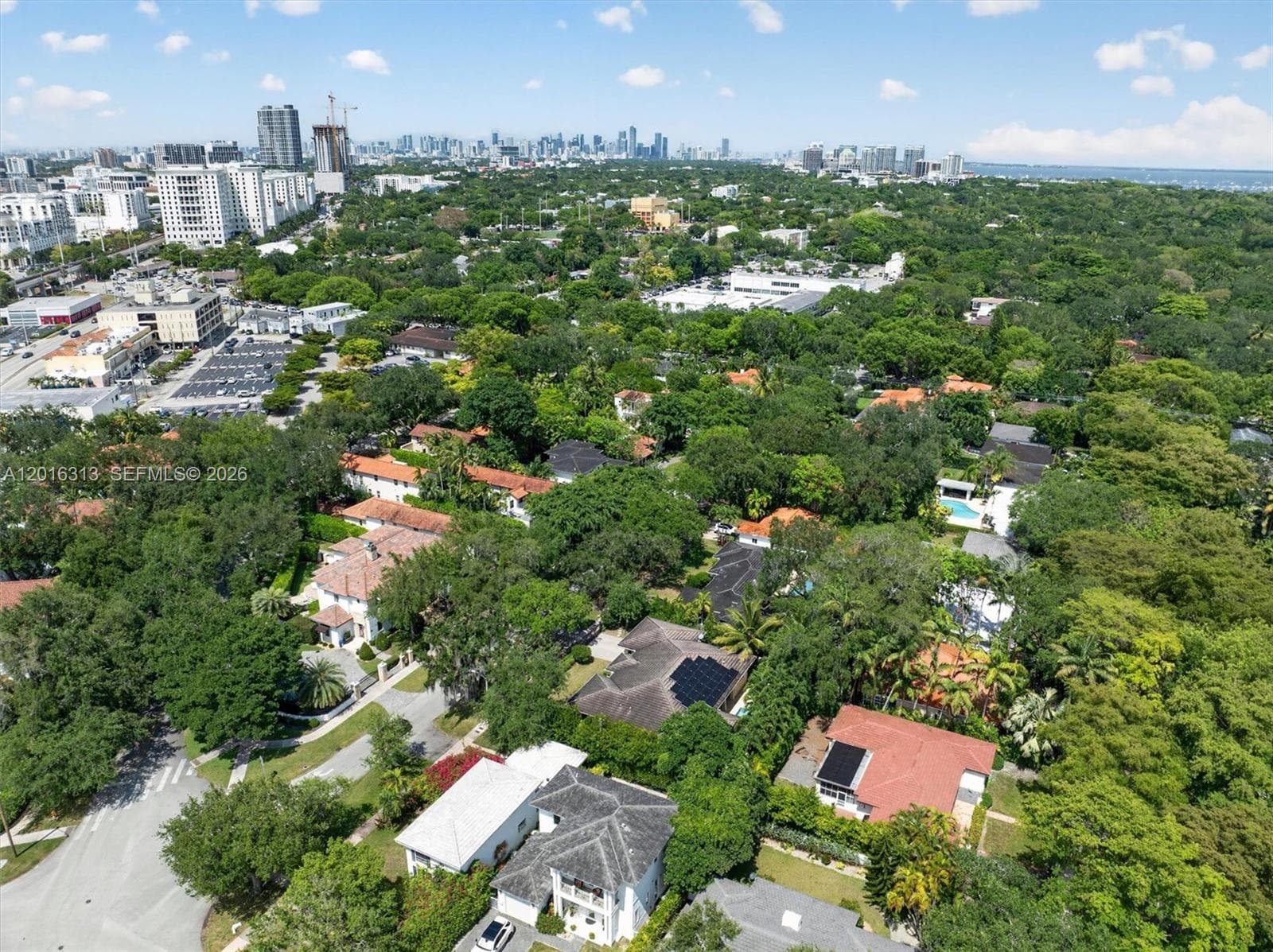 442 Amalfi Ave, Coral Gables FL 33146 — 70