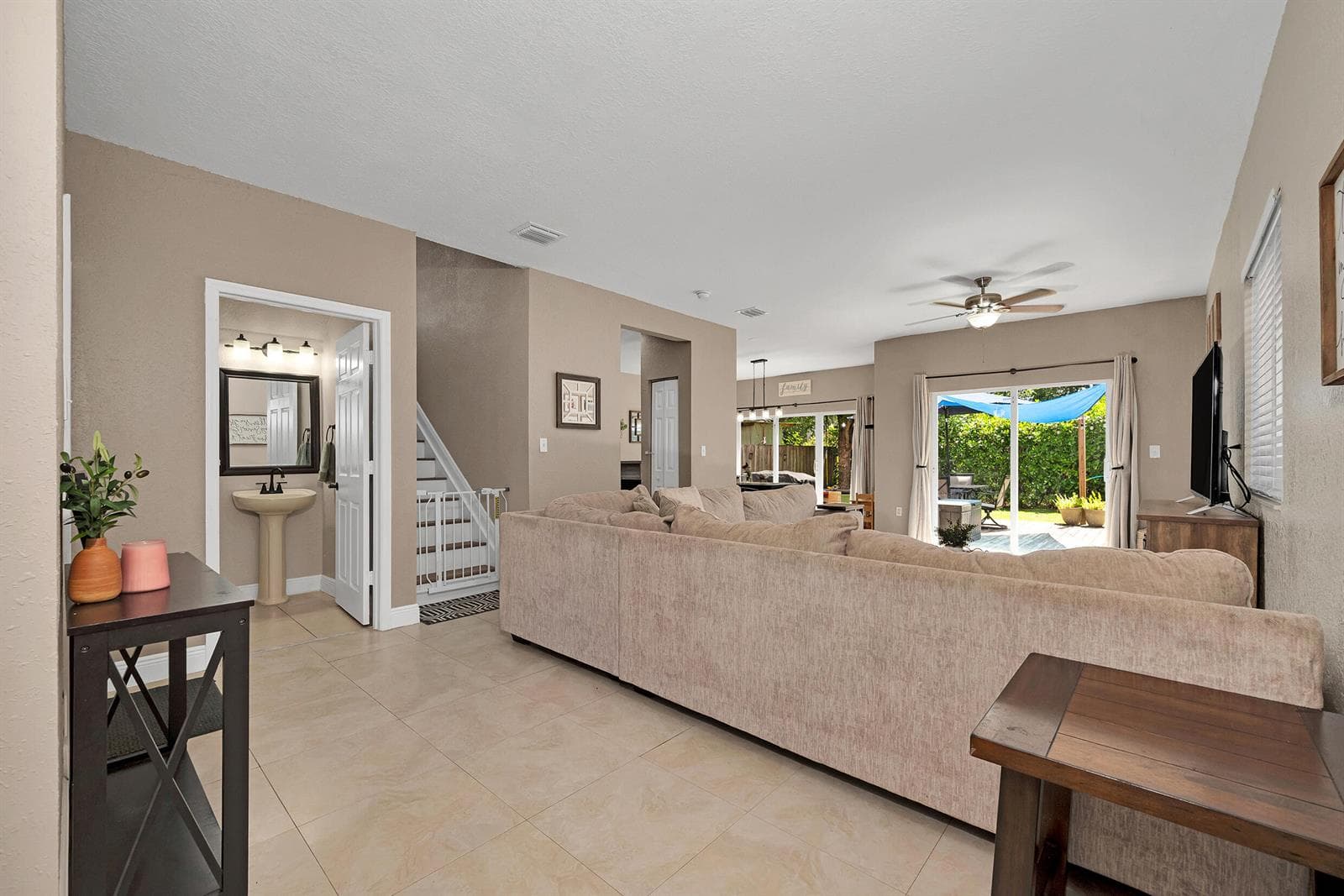 381 NE 35th Terrace, Homestead FL 33033 — 5