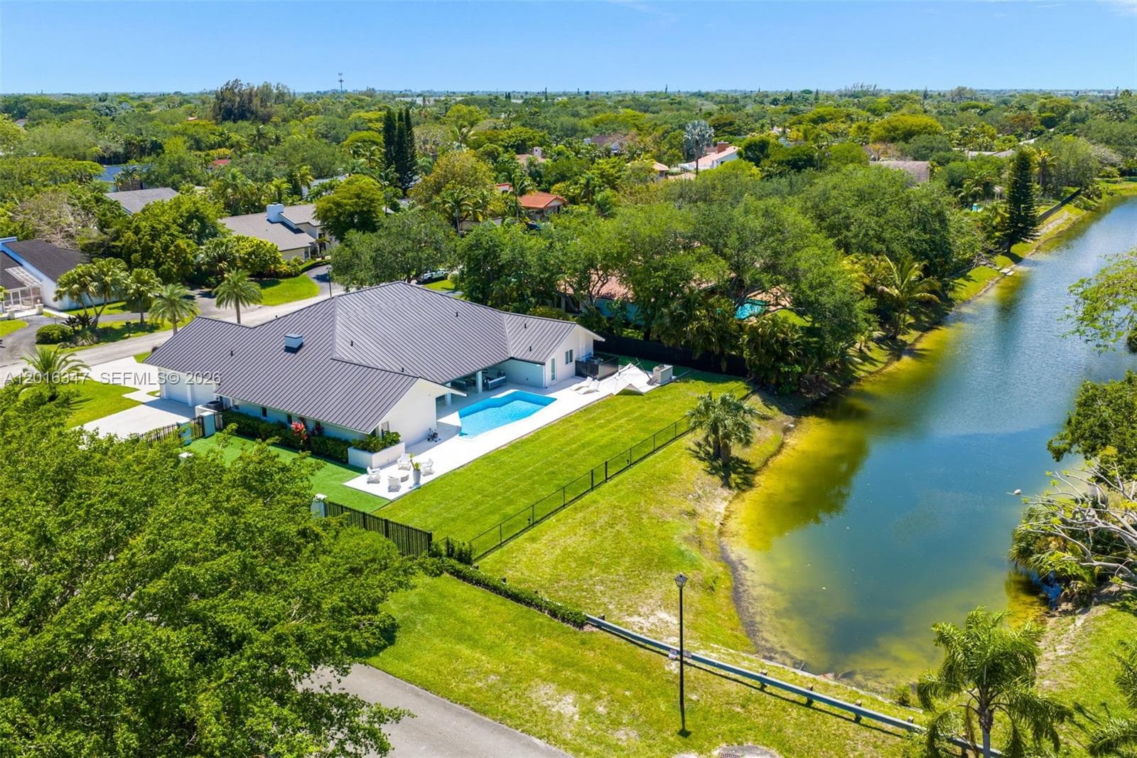 9201 SW 102nd St, Miami FL 33176 — 99