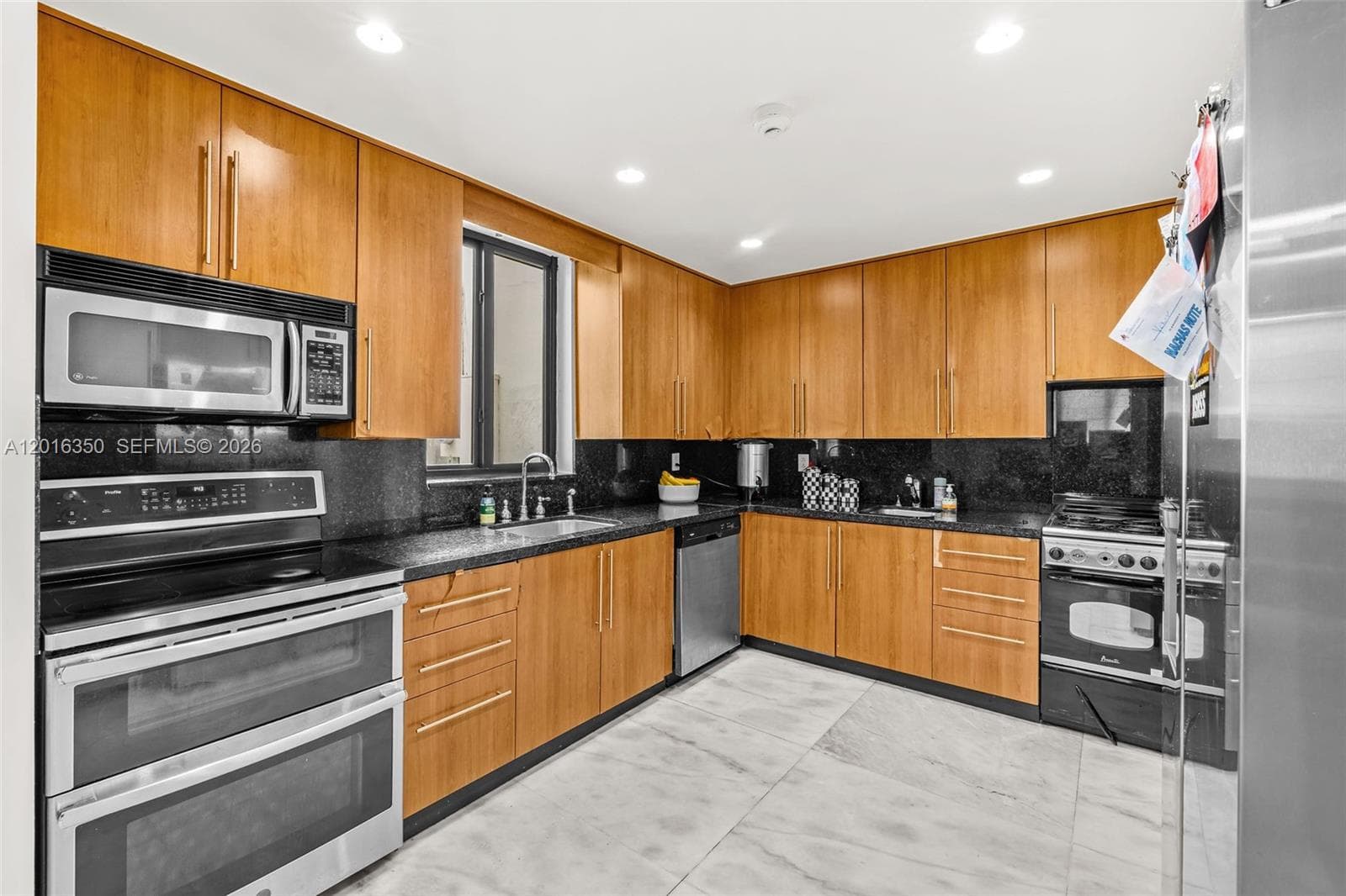 3420 Sheridan Ave, Miami Beach FL 33140 — 13