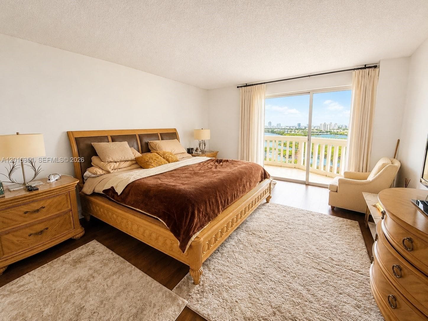 2000 Island Blvd # 2710, Aventura FL 33160 — 2