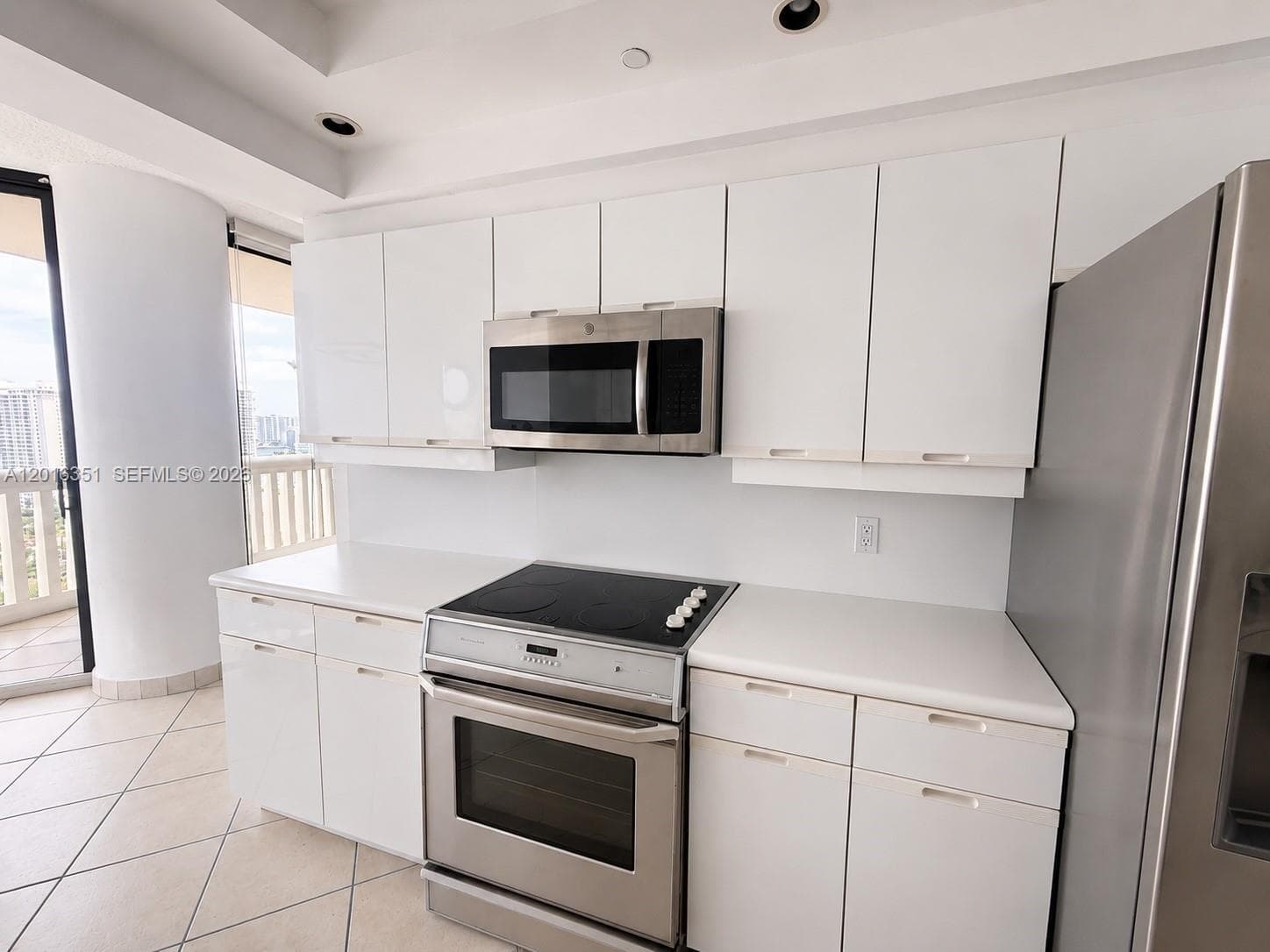 2000 Island Blvd # 2710, Aventura FL 33160 — 9