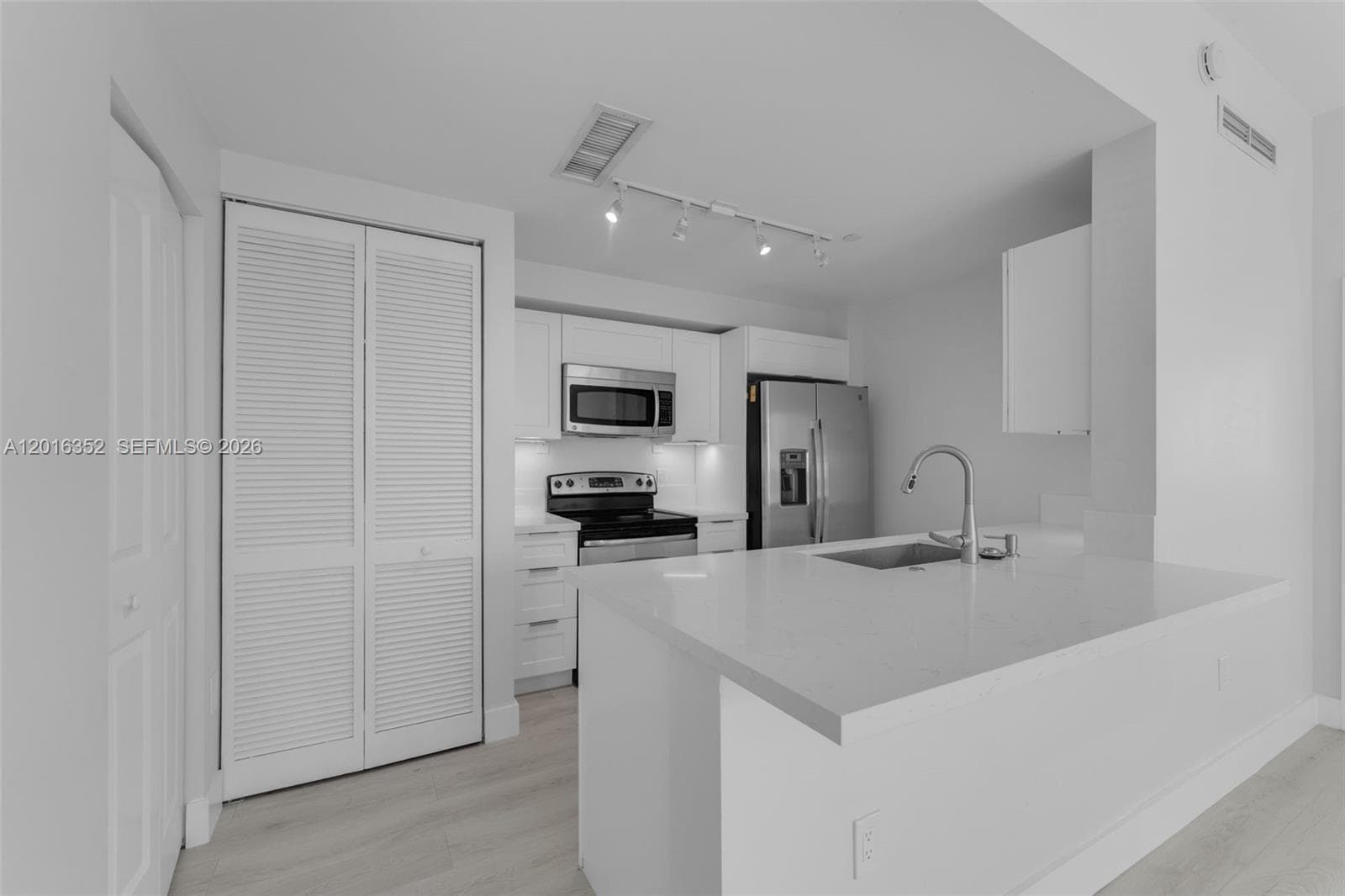 7350 SW 89th St # 2202S, Miami FL 33156 — 6