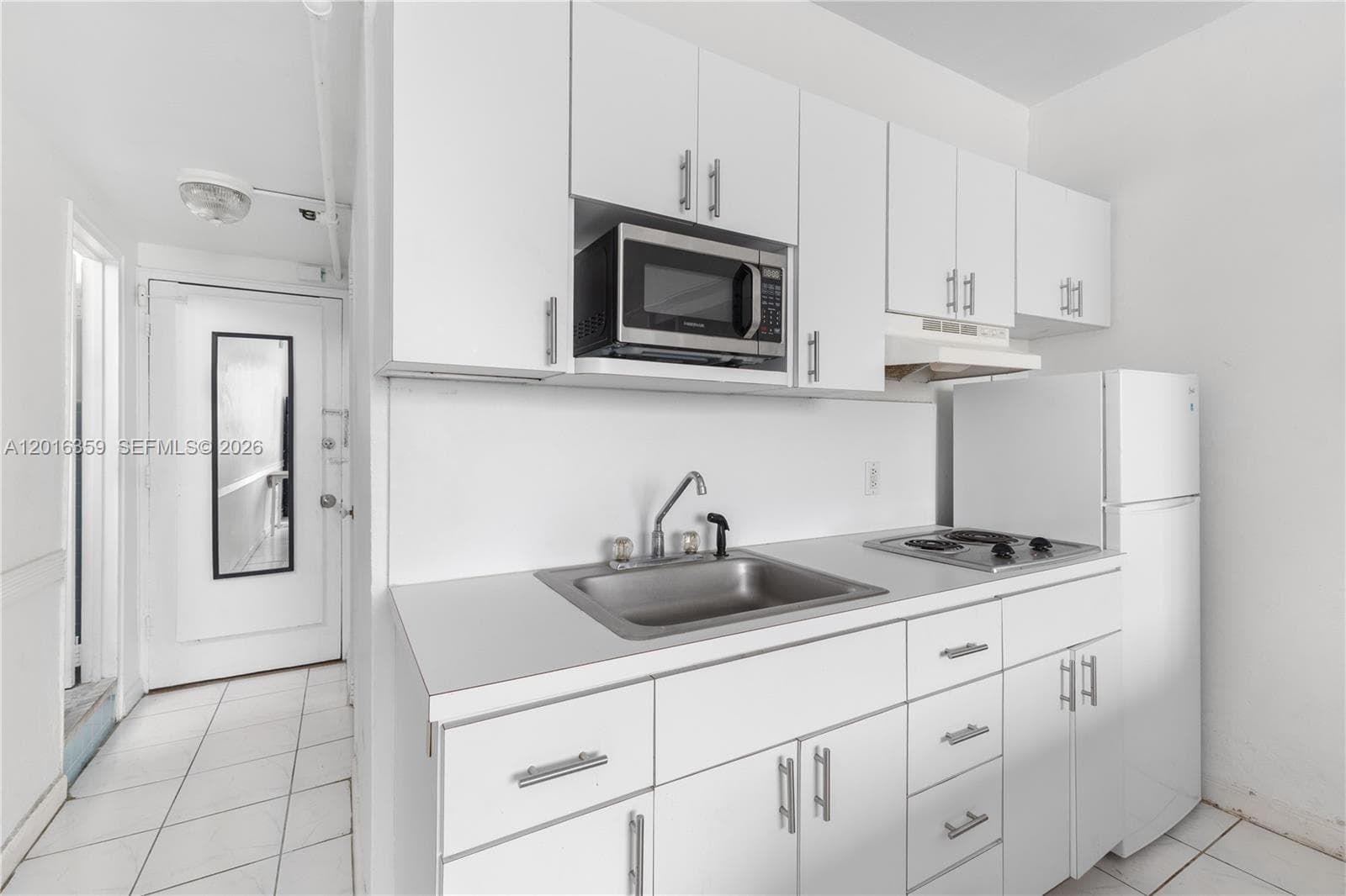 255 W 24th St # 432, Miami Beach FL 33140 — 4