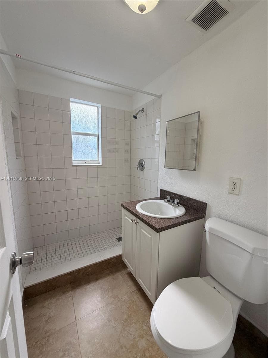 219 NW 10th St # 2, Miami FL 33136 — 7