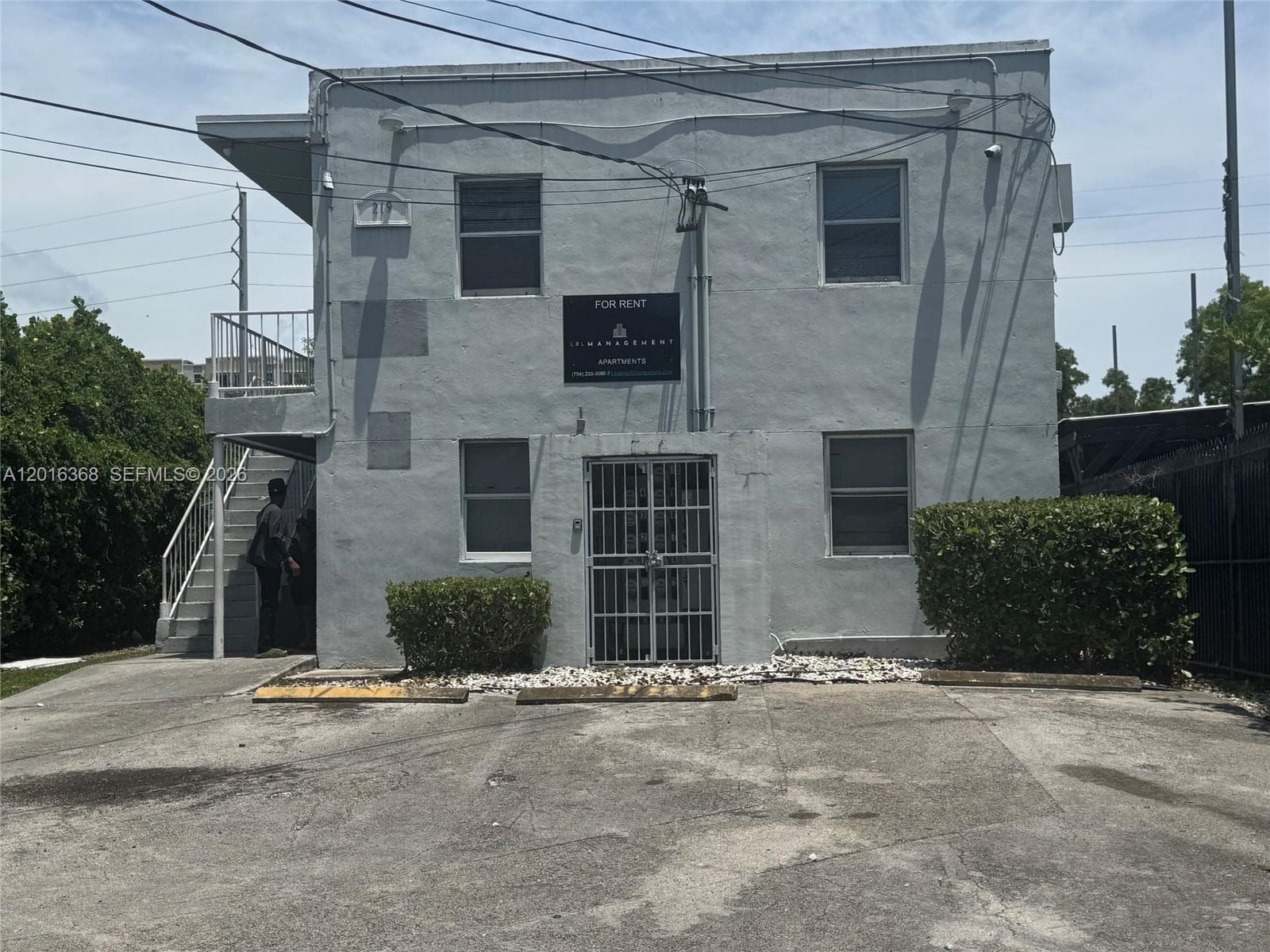 219 NW 10th St # 2, Miami FL 33136 — 9