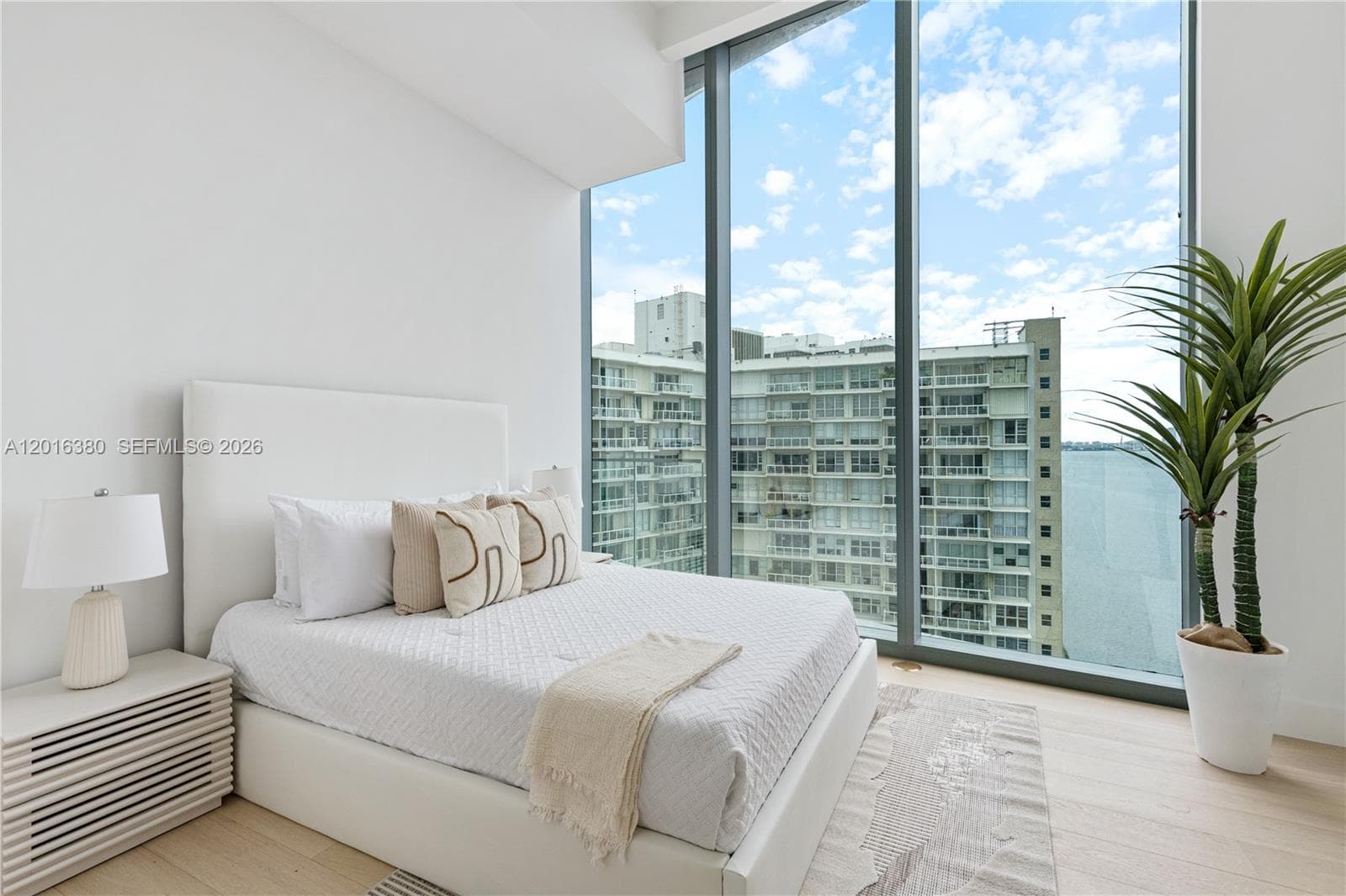 175 SE 25th road # 1601, Miami FL 33129 — 13