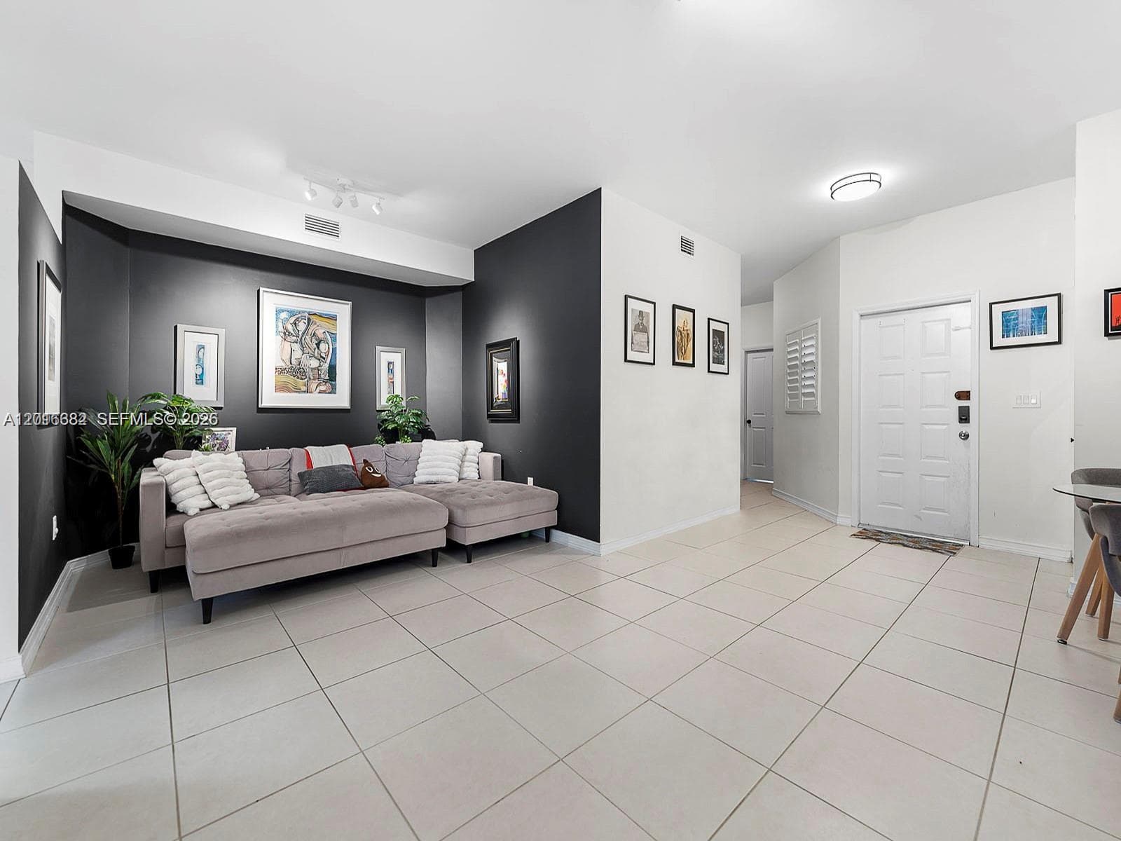 15533 N Miami Lakeway N # 19, Miami Lakes FL 33014 — 10