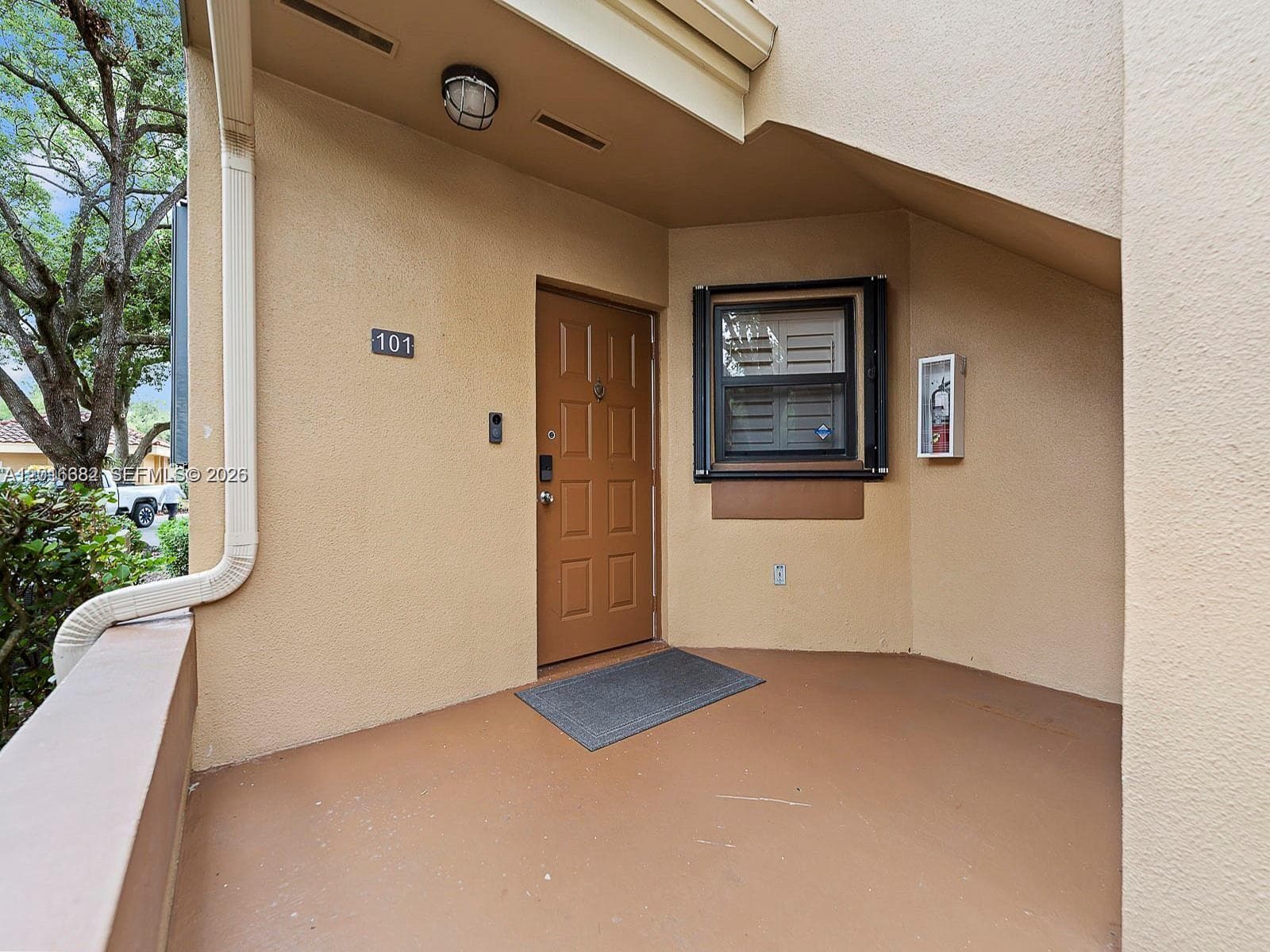 15533 N Miami Lakeway N # 19, Miami Lakes FL 33014 — 19