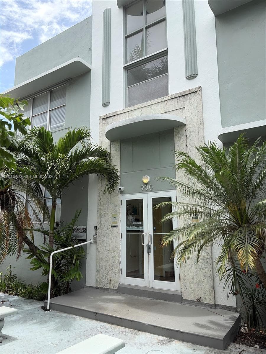 900 Jefferson Ave # 2, Miami Beach FL 33139 — 1