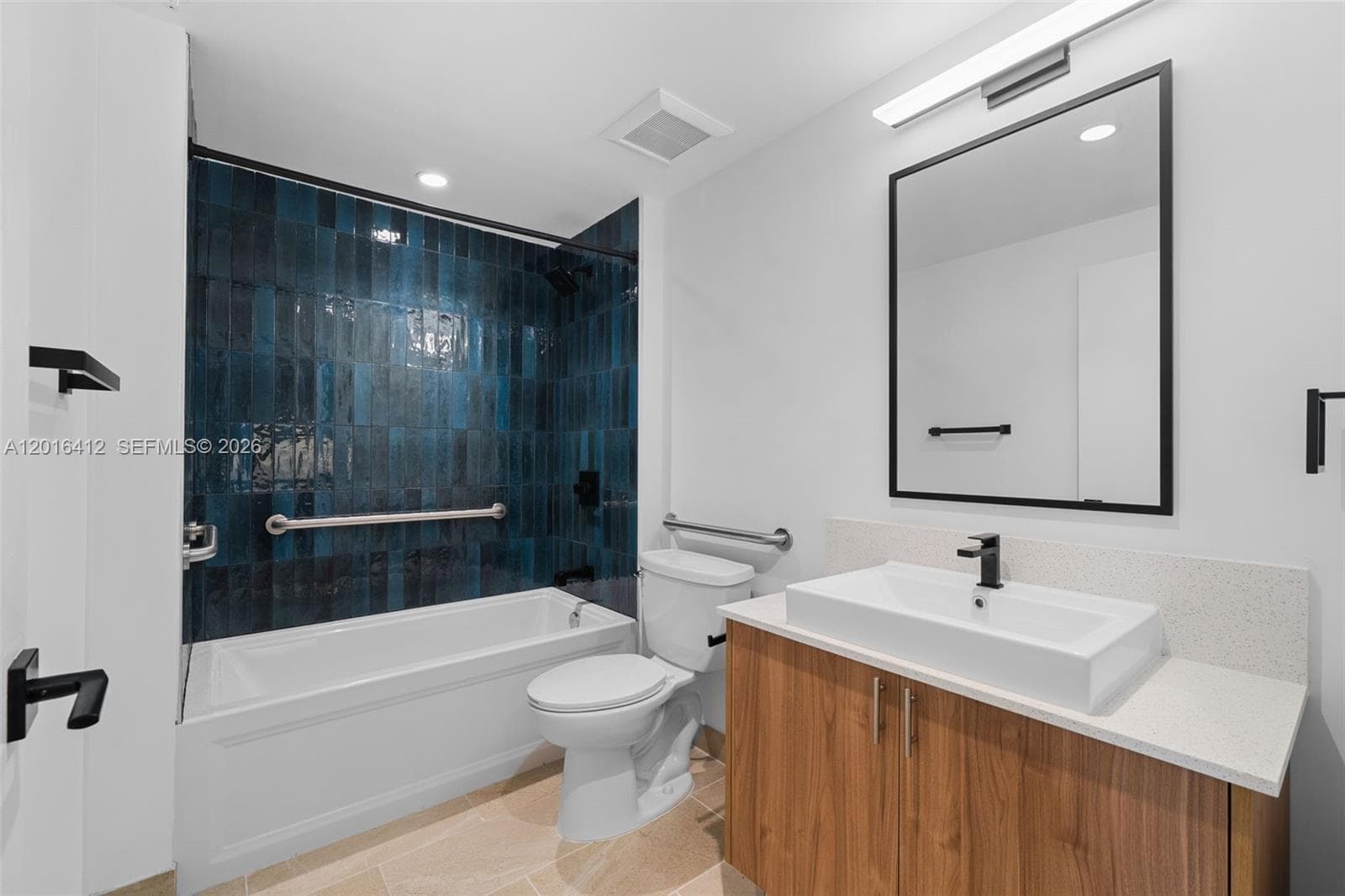 650 SW 1st St # 301, Miami FL 33130 — 10