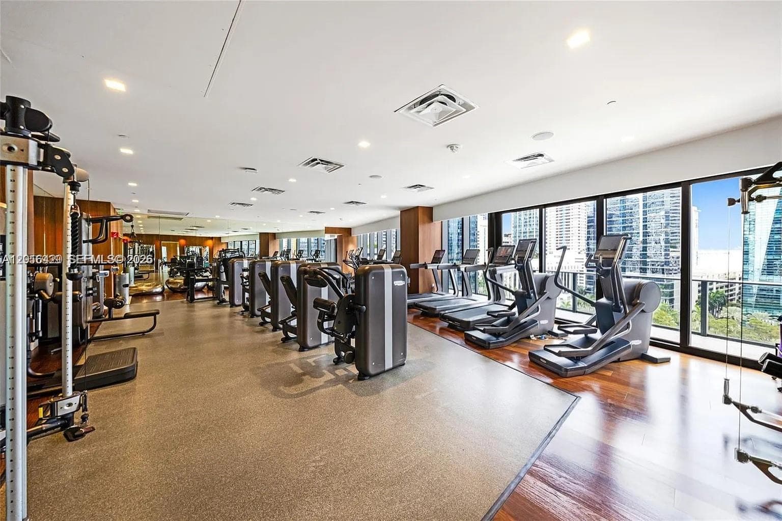 1300 S Miami Ave # 4704, Miami FL 33130 — 23