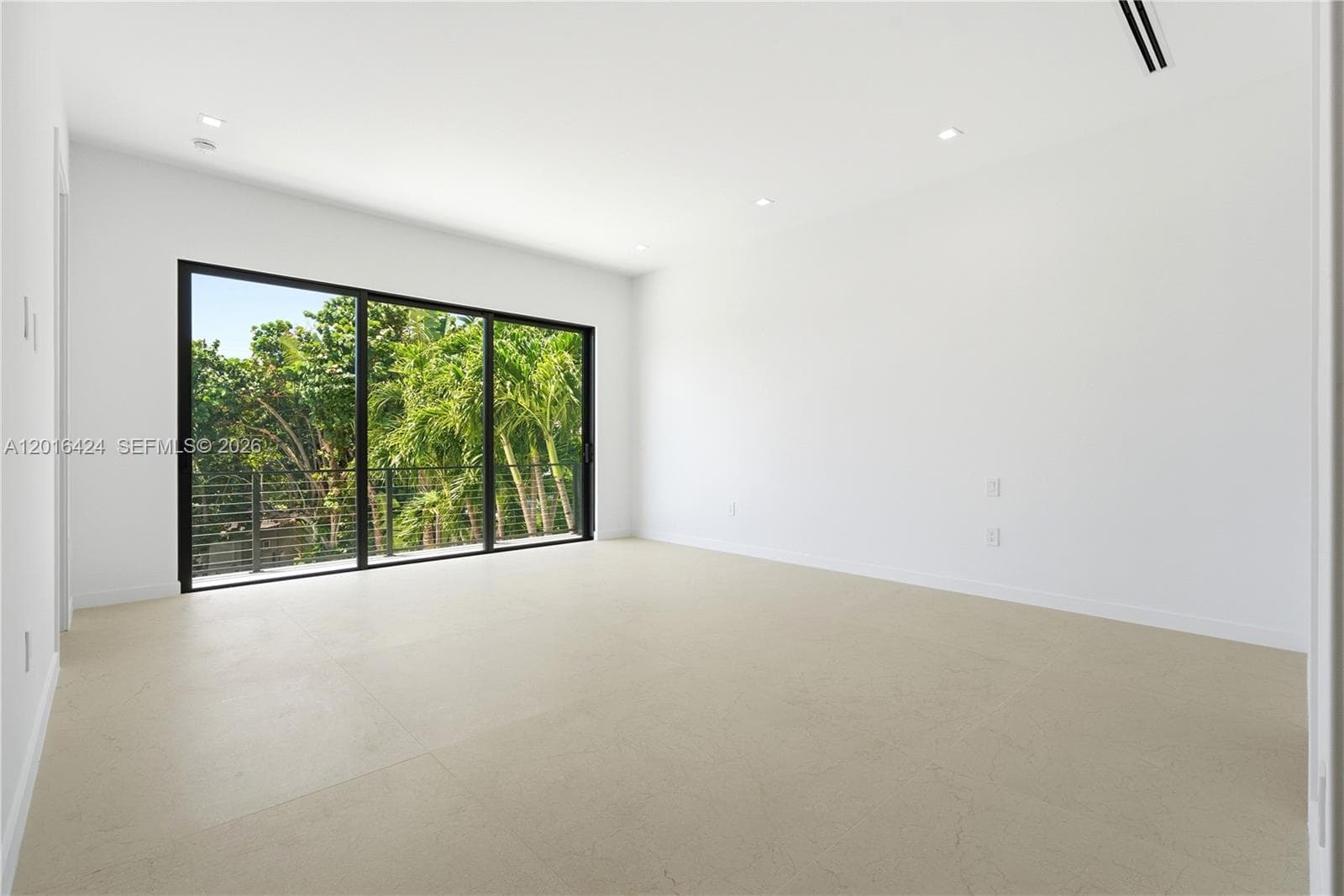 1940 Alamanda Dr, North Miami FL 33181 — 30