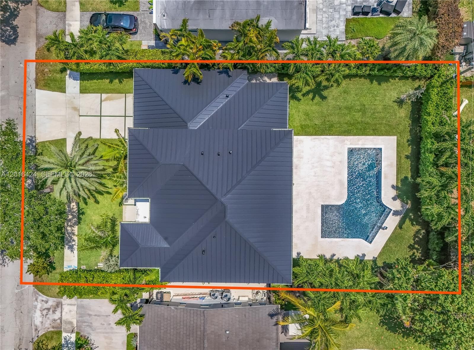 1940 Alamanda Dr, North Miami FL 33181 — 41